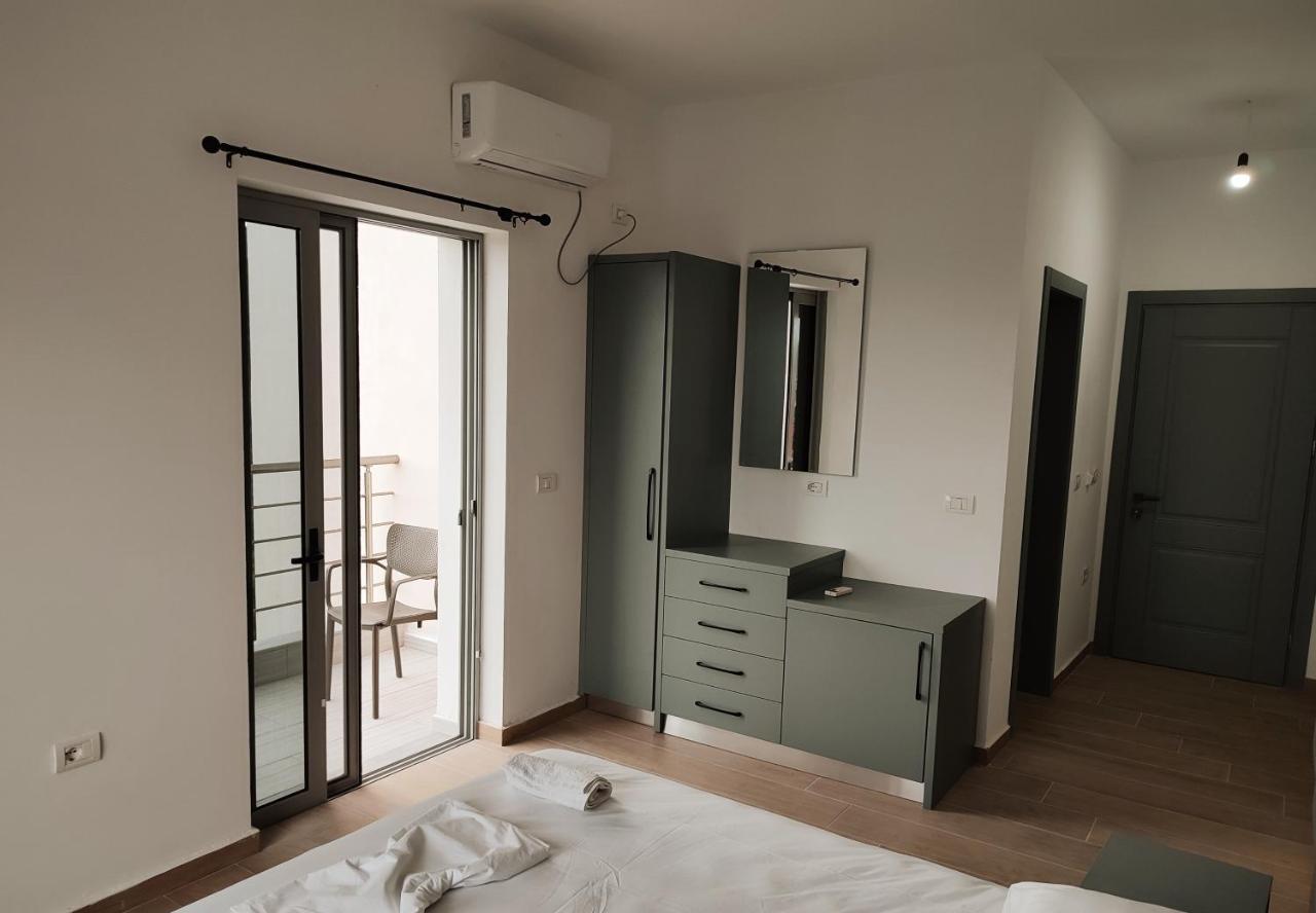 Petros Rooms Himarë Extérieur photo