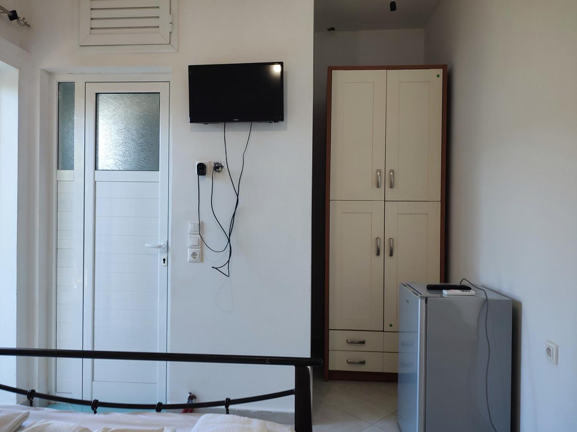 Petros Rooms Himarë Chambre photo