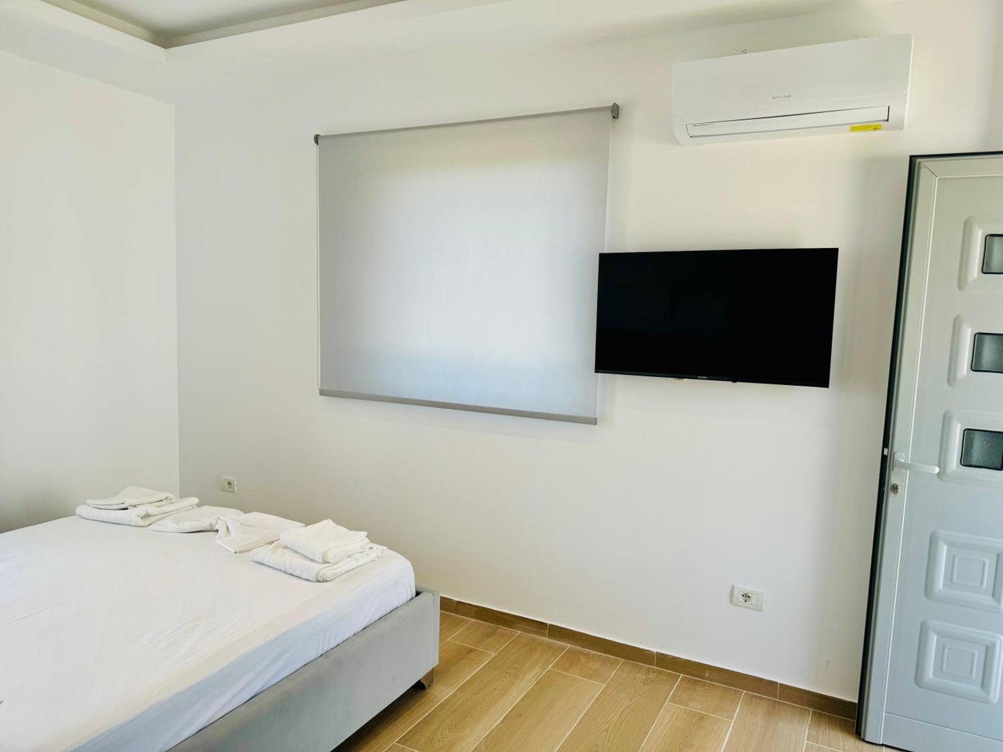 Petros Rooms Himarë Extérieur photo